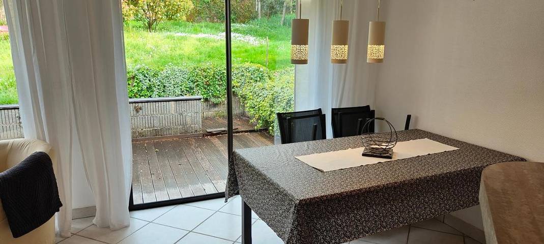 Gîte pour 2 personnes, avec terrasse et piscine à Saint-Cyprien-sur-Dourdou - 2