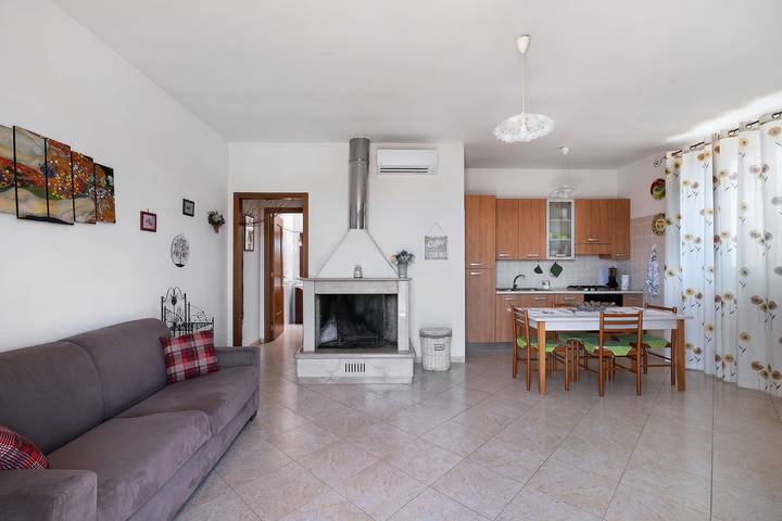 Le Crapare Apartment with Balcony and Air Conditioning