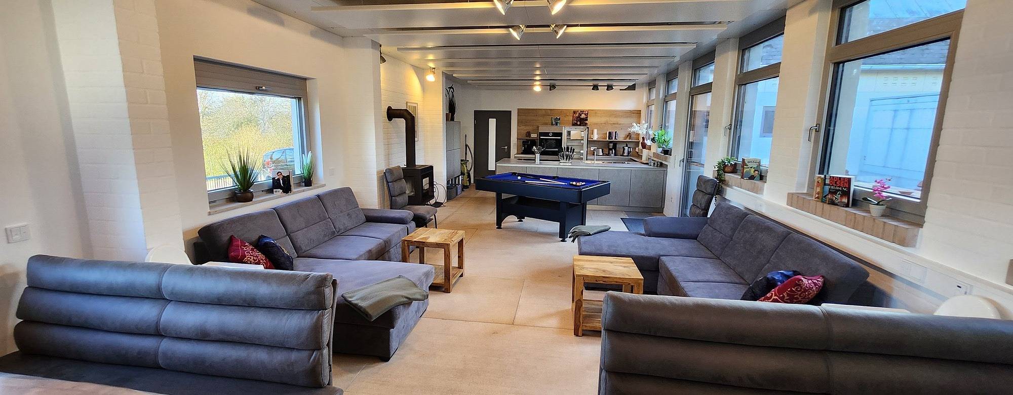 Ferienhaus 'Magisches Wachstein' mit privater Terrasse, privatem Garten und Wlan in Theilenhofen, Altmühltal