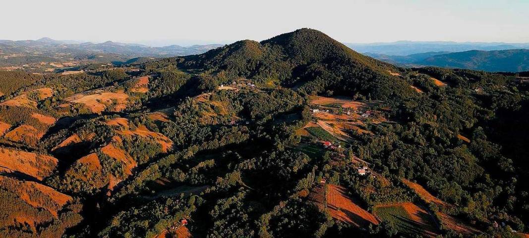 Location de vacances pour 4 personnes, avec vue et jardin à Kosjerić - 2