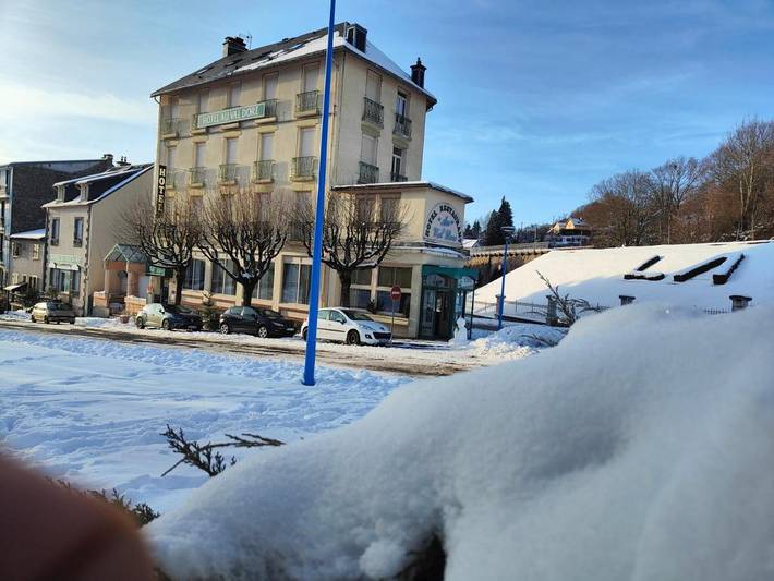 Hôtel pour 4 personnes, avec terrasse