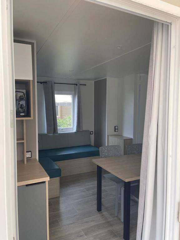 Camping pour 6 personnes, avec jardin et piscine dans Narbonne Plage - 3