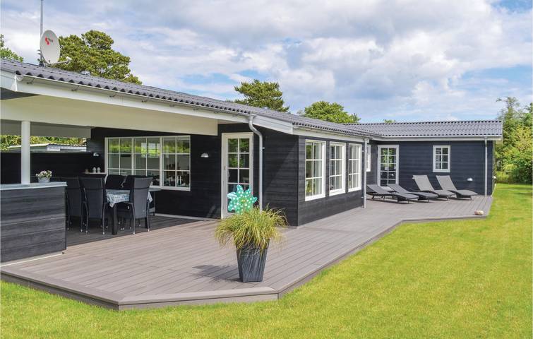 Ferienhaus für 10 Personen, mit Whirlpool und Terrasse sowie Garten in Øster Hurup - 3