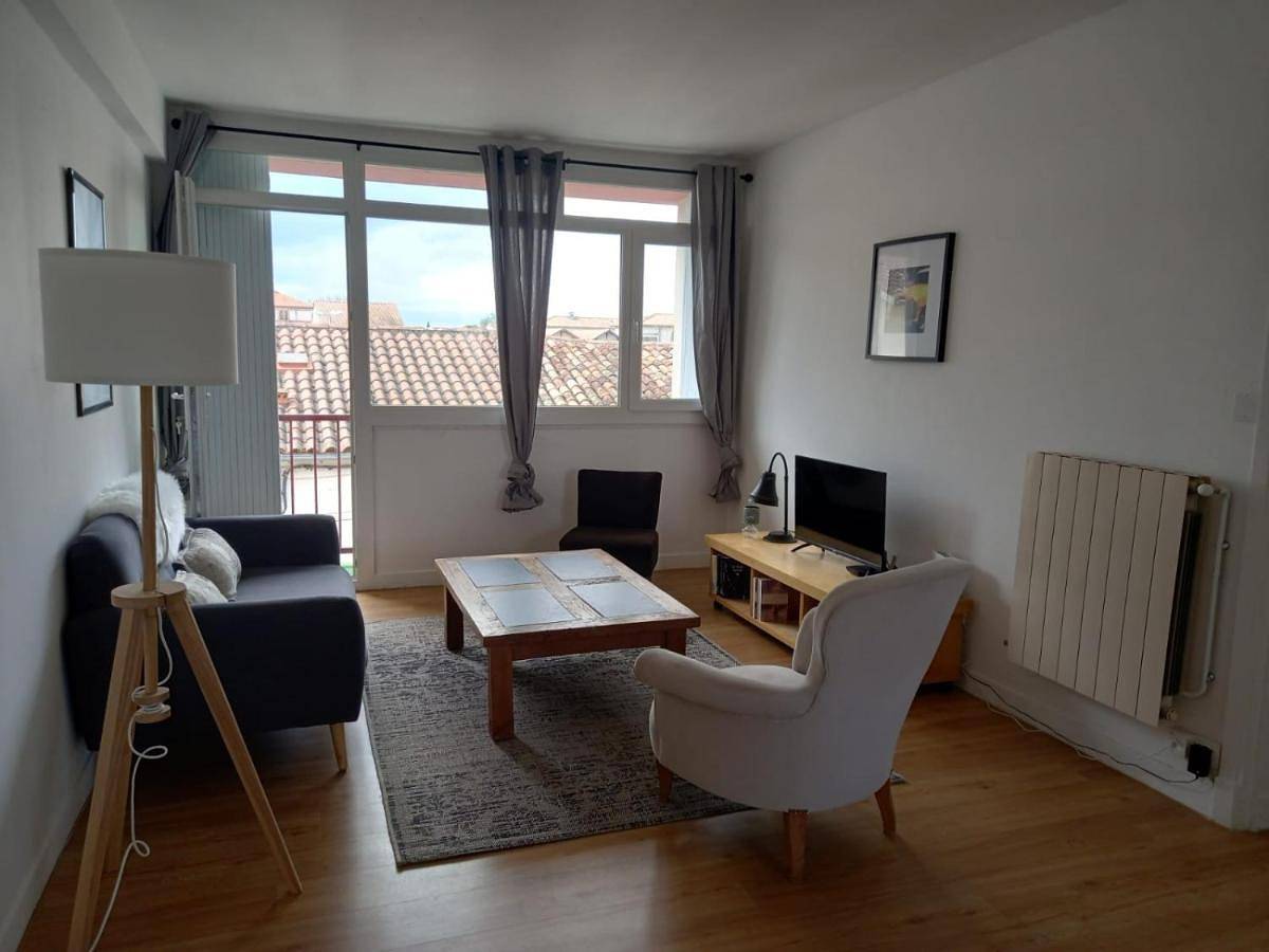Appartement entier, Appartement plein centre de Valence d'Agen in Valence d'Agen, Quercy