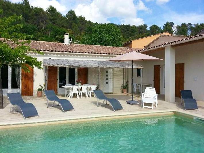 Location de vacances pour 8 personnes, avec piscine ainsi que terrasse et jardin à Le Beaucet - 2