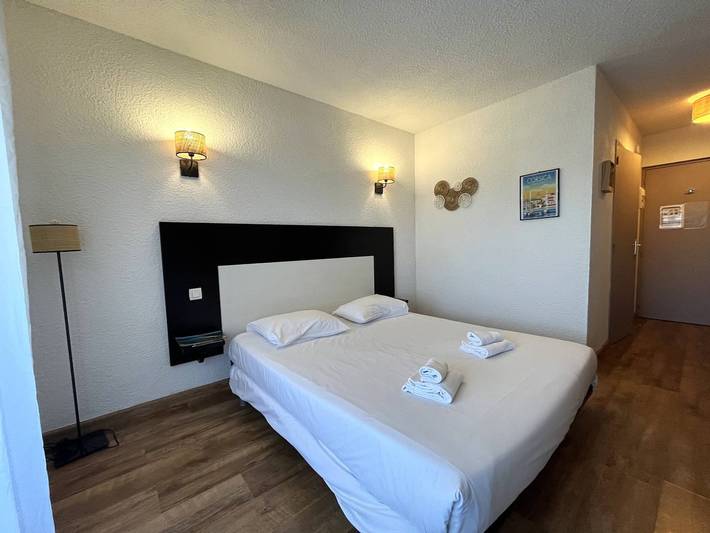 Appartement de vacances pour 2 personnes, avec piscine et terrasse