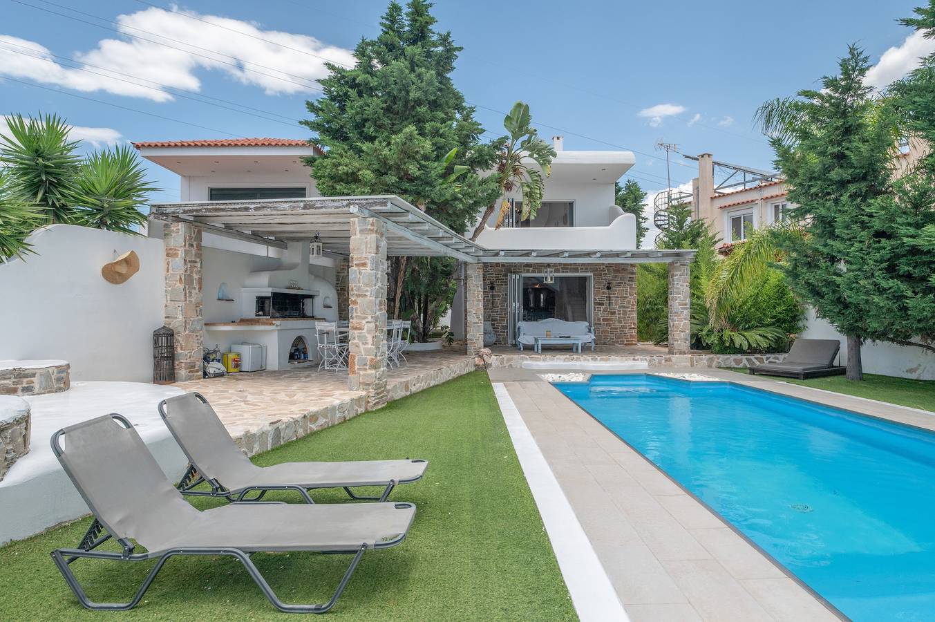 Ferienhaus 'Mykonos' mit Meerblick, Wlan und Klimaanlage in Agii Theodori, Korinthia