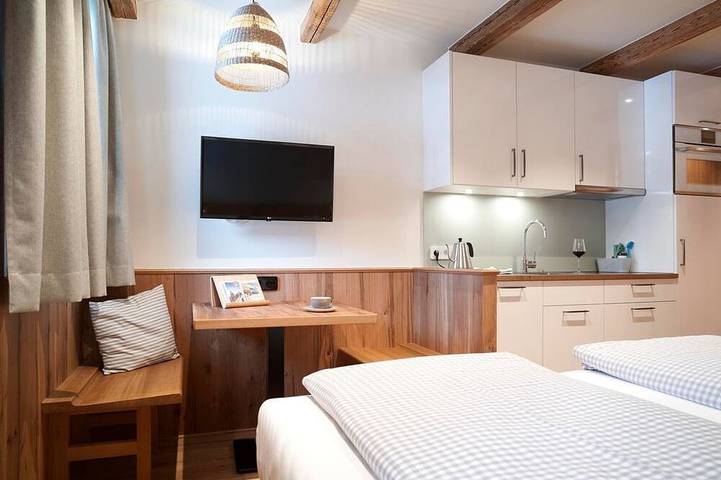 Hütte für 2 Personen, mit Terrasse und Garten sowie Pool und Sauna in Schröcken - 3