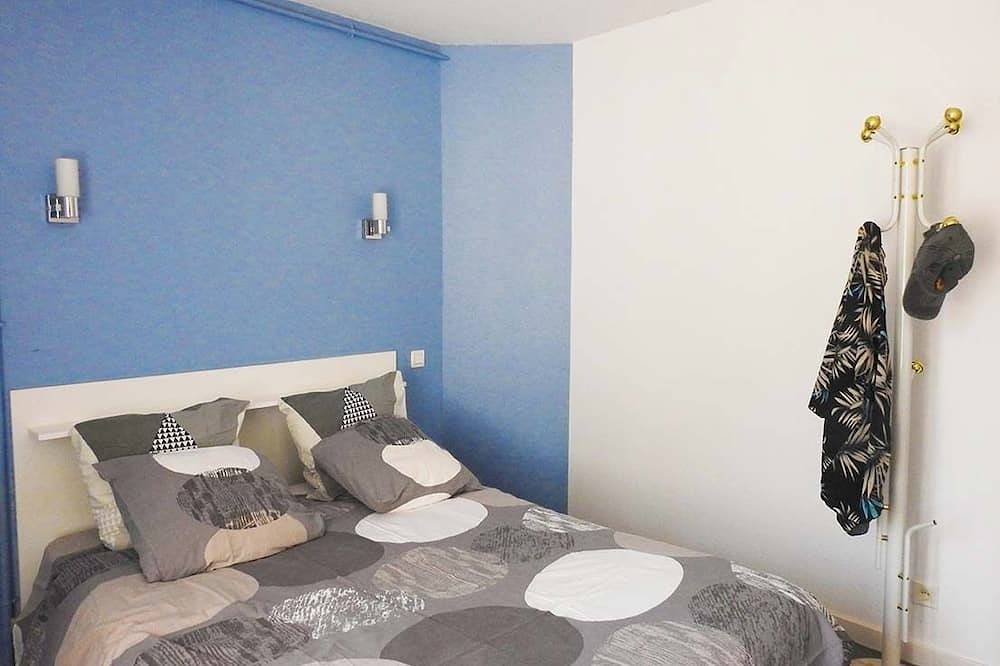 Appartement entier, Appartement 2 Chambre Avec piscine in Louroux-de-Bouble, Région de Montluçon