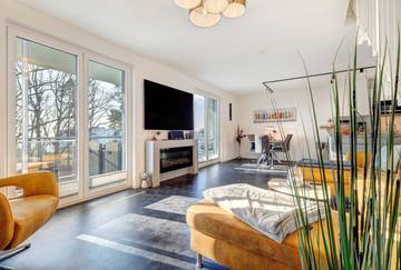 Ferienwohnung für 4 Personen, mit Seeblick und Sauna sowie Balkon und Ausblick in Zirchow