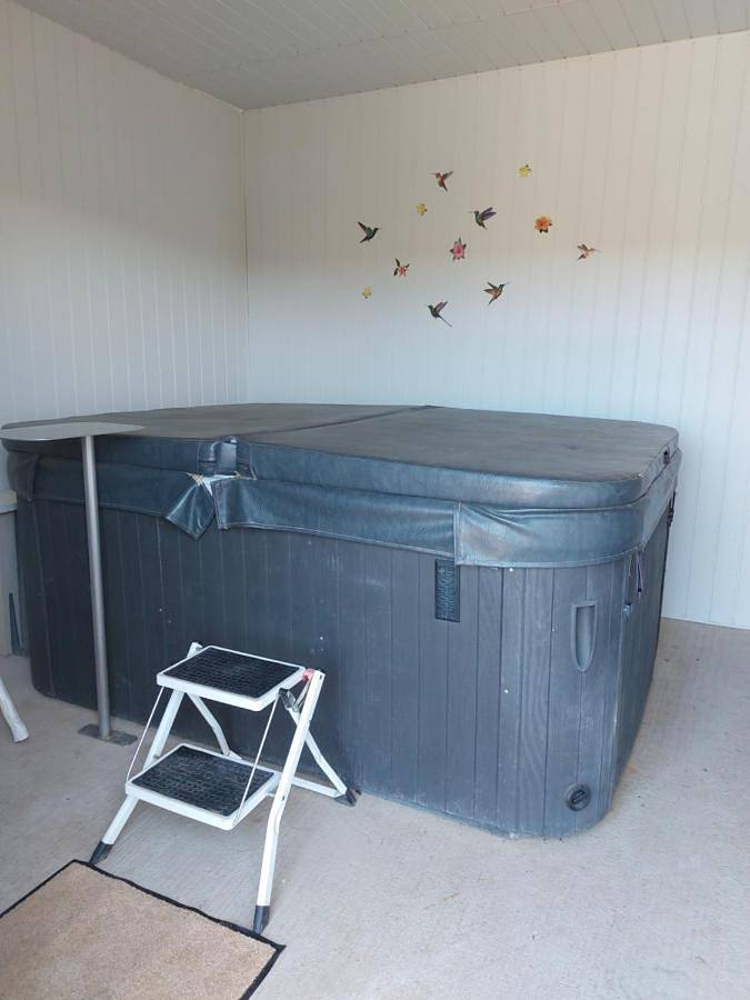 Gîte pour 4 personnes, avec jardin ainsi que piscine et vue, animaux acceptés à Sarlande - 2