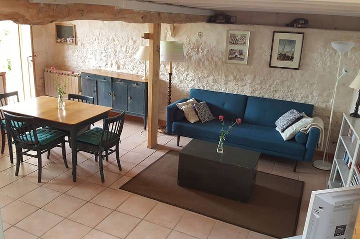 Gîte pour 2 personnes, avec jardin, animaux acceptés à Saint-Georges-de-la-Rivière