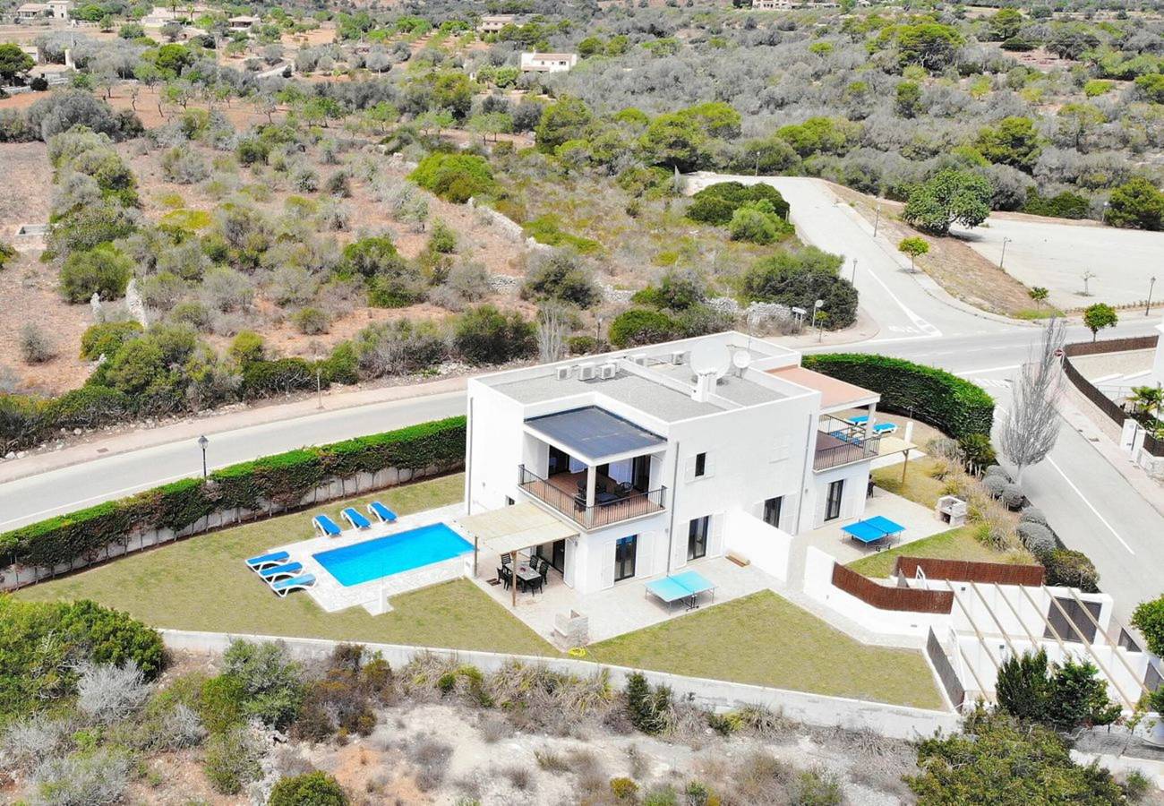 Villa "Ca na Magdalena" mit Bergblick, Privatem Pool und Wlan in Cala d'Or, Santanyí