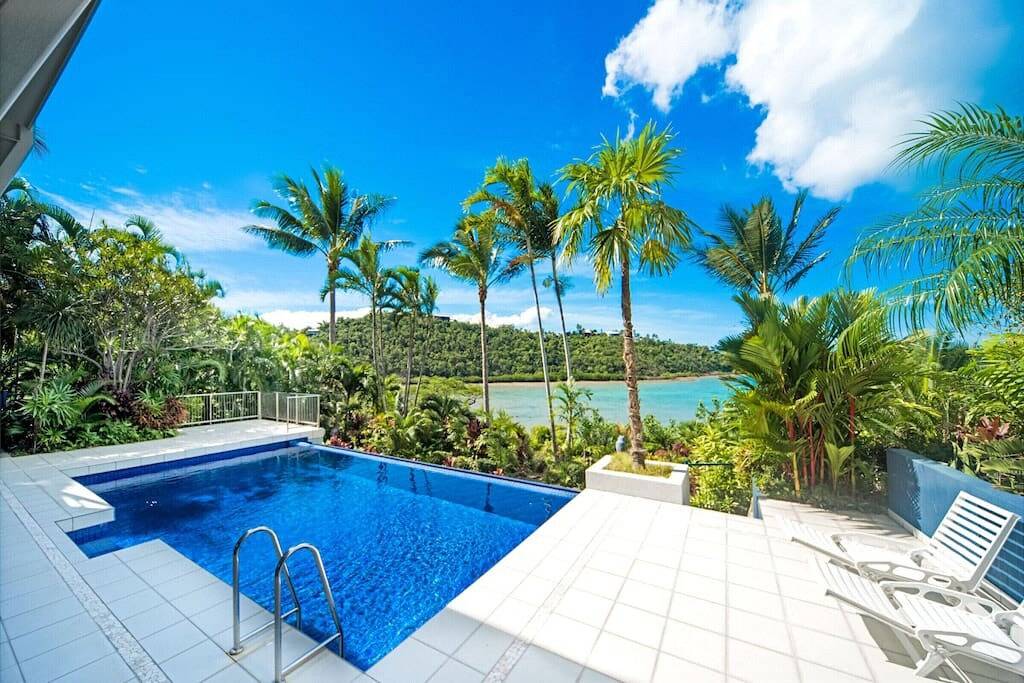 Ganze Wohnung, ❤️Baybliss Apartments, Serenity, Tropical, Romantic Retreat Studio 1❤️ in Shute Harbour, Mackay Region