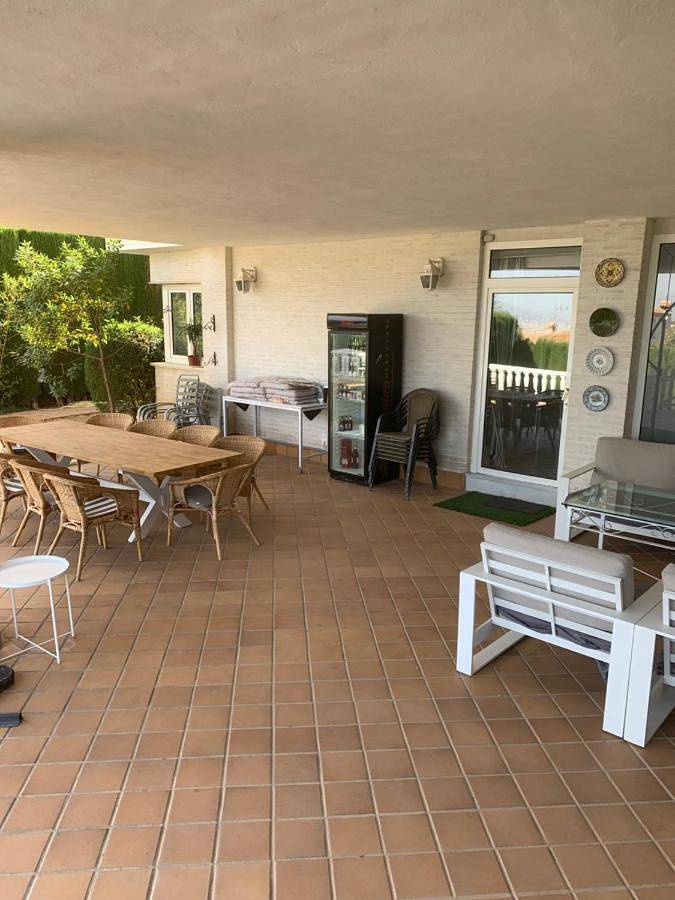 Casa rural para 18 personas, con piscina además de jardín y vistas en La Zubia - 3
