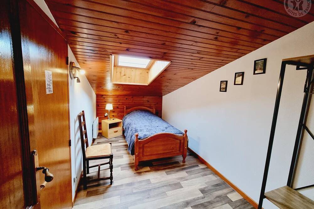 Erdgeschoss-Wohnung: Garten, Offene Küche, Kamin, Wlan, Haustiere erlaubt in Eppe-Sauvage, Avesnes-sur-Helpe