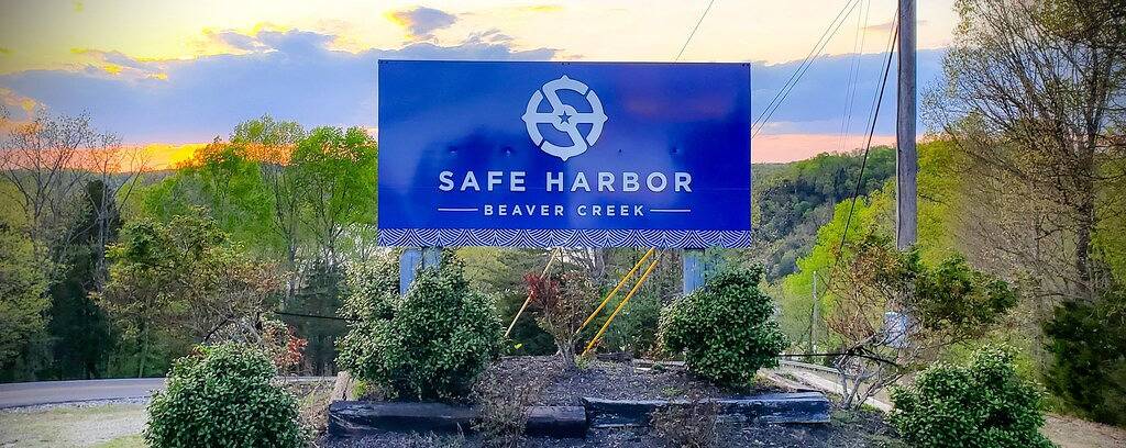 Log Cabin for 5 Guests in Lake Cumberland, Kentucky