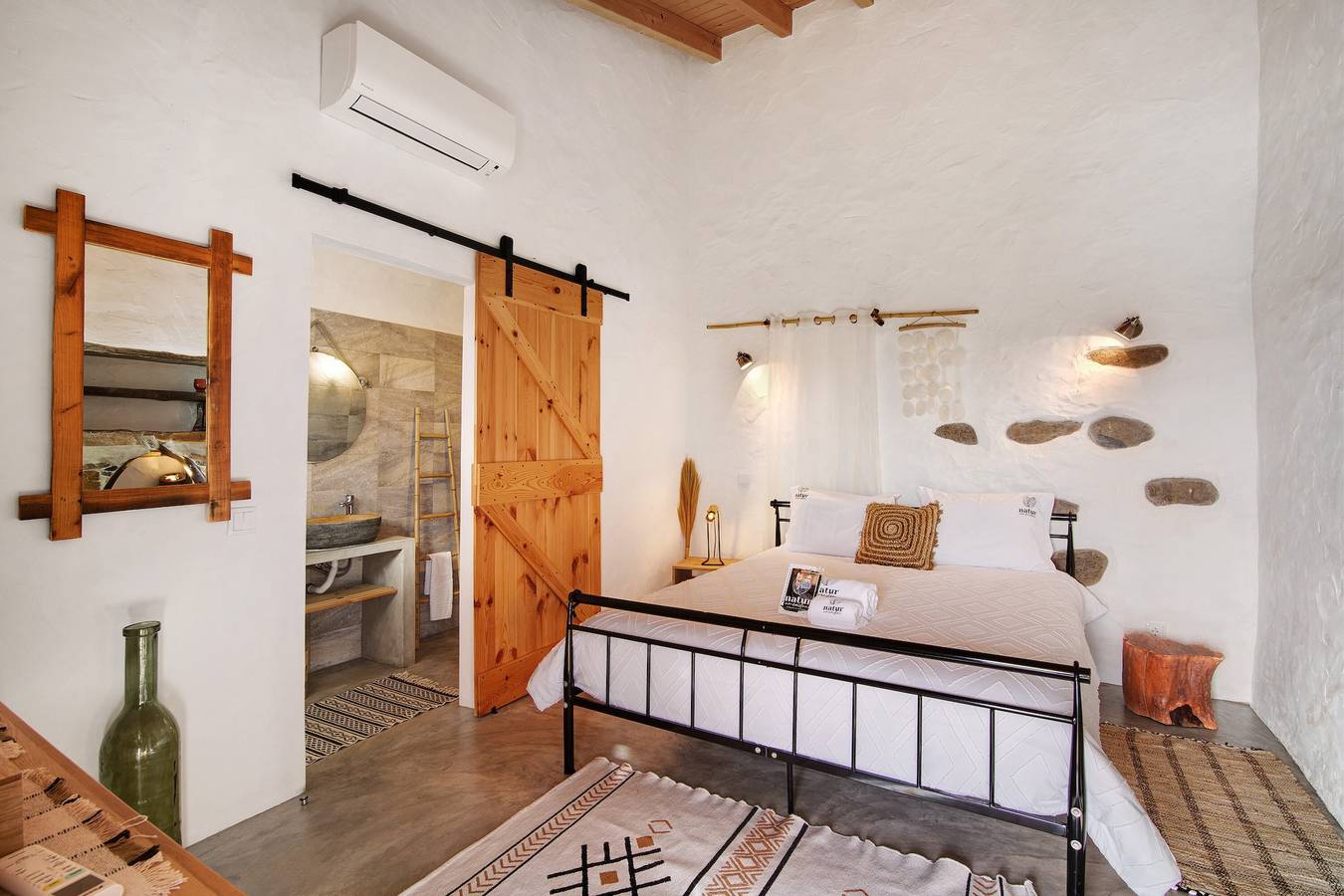 'Amêndoa Côca' Room with Mountain View, Wi-Fi and Air Conditioning in Odeleite, Faro District