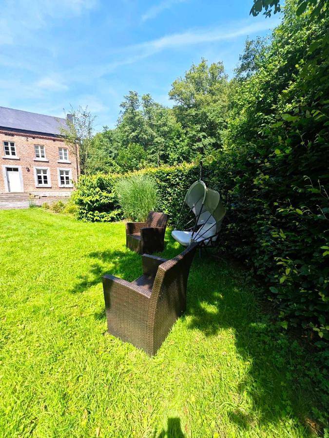 Location de vacances pour 2 personnes, avec vue ainsi que jardin et terrasse, animaux acceptés à Onhaye - 2