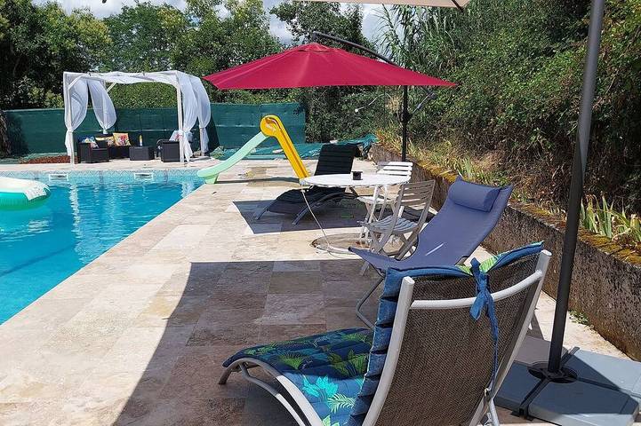Location de vacances pour 12 personnes, avec Piscine à Carsac-de-Gurson