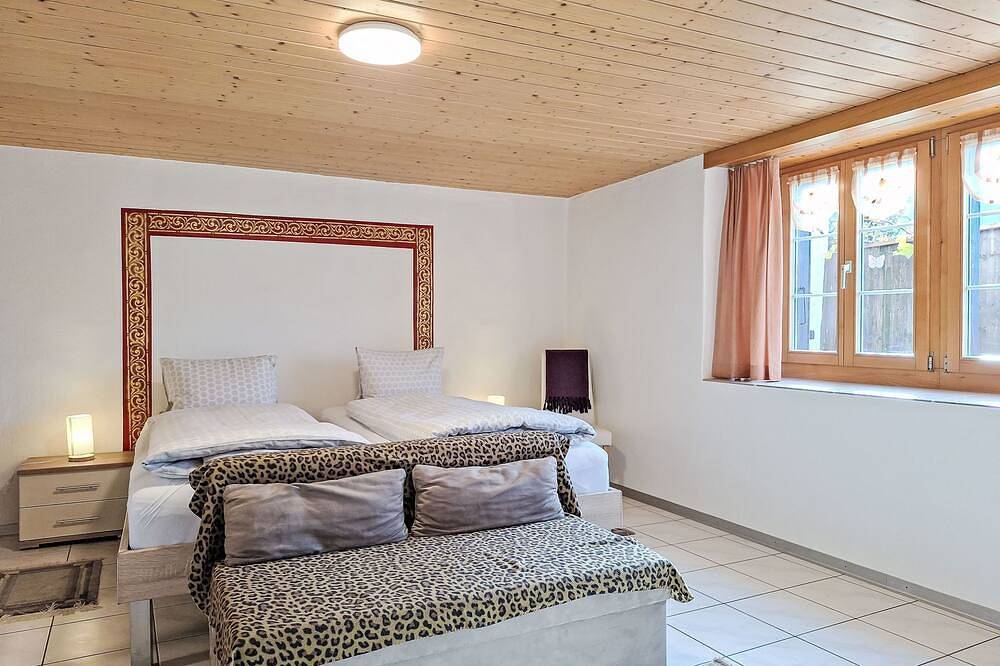 Ganze Wohnung, Am Brienzersee by Interhome in Brienz, Berner Oberland