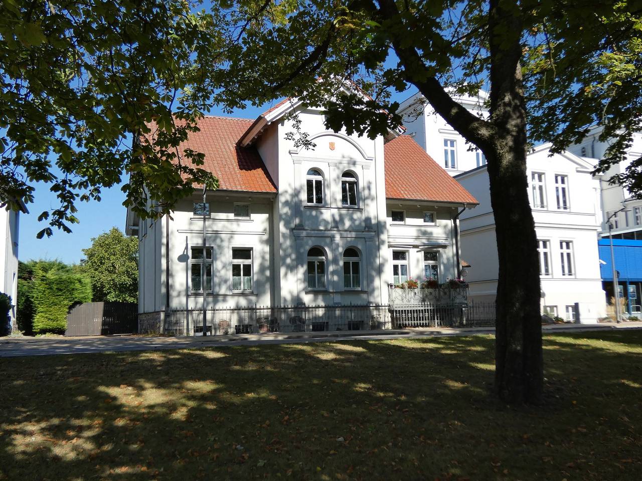Ganze Wohnung, Ferienwohnung 'Fewo "Herrensee" An Der Kietzbrücke' mit Seeblick, Gemeinschaftsgarten und Wi-Fi in Waren (Müritz), Müritz