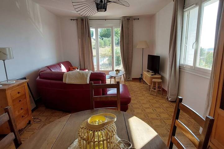 Location de vacances pour 7 personnes, avec balcon et jardin à Caunes-Minervois - 4