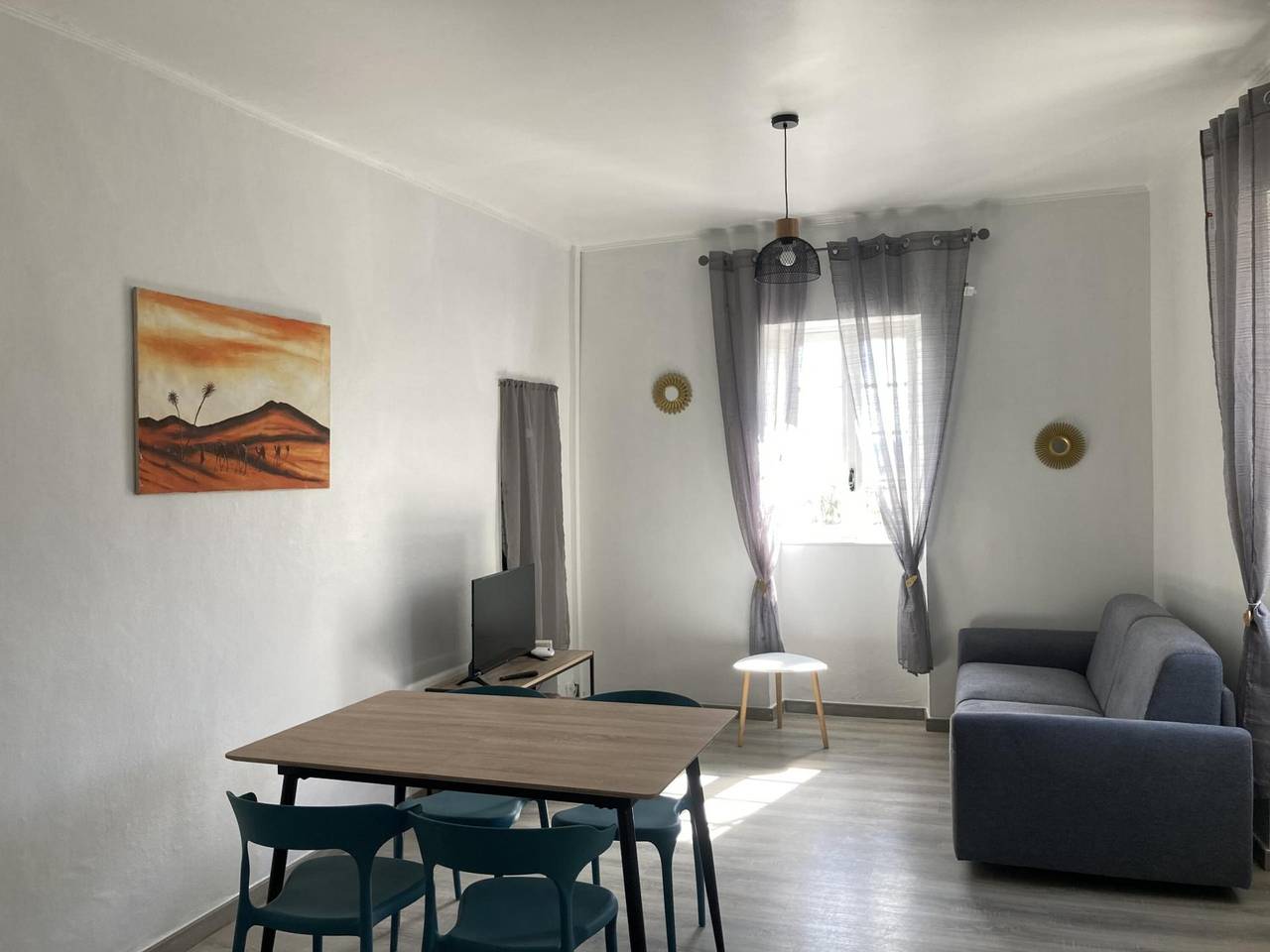 Gîte « Les Barlènes » avec piscine partagée, Wi-Fi et climatisation in Chauzon, Ardèche