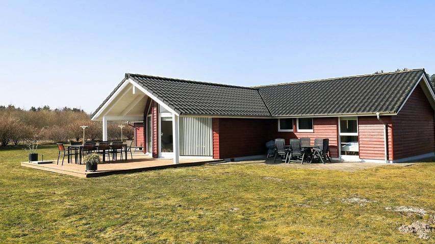 Ferienhaus für 10 Personen, mit Terrasse und Sauna sowie Whirlpool in Tranum Strand