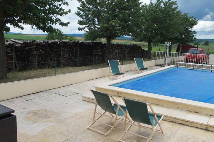 Location de vacances pour 10 personnes, avec jardin ainsi que piscine et vue, animaux acceptés à Farges-lès-Chalon - 3