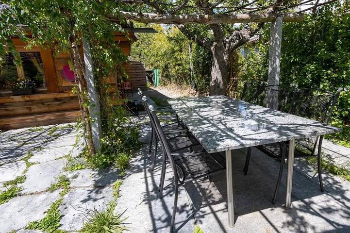Ganze Wohnung, Studio with terrace (7 minutes from Vercorin) in Chalais (Schweiz), Walliser Alpen
