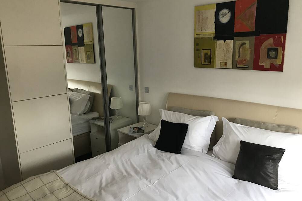 Ganze Wohnung, Cooles 2-Bett-Penthouse mit einer 40 m² großen Terrasse und herrlichem Blick auf die Stadt in Islington, London