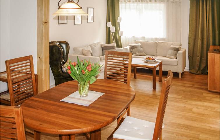 Apartamento de vacaciones para 4 personas, con terraza y jardín - 1