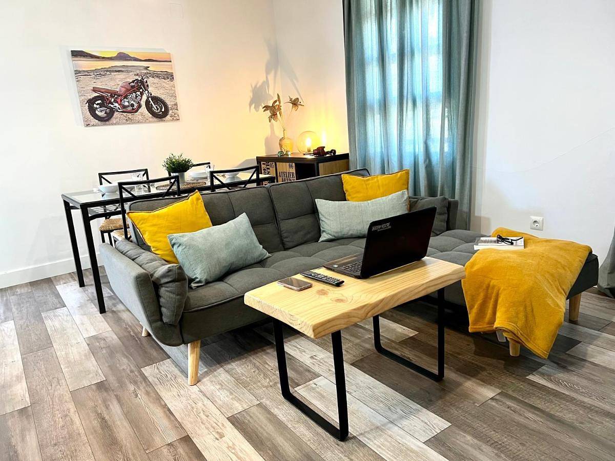 Apartamento entero, Two-Bedroom Apartment in Herrera del Duque, Provincia de Badajoz