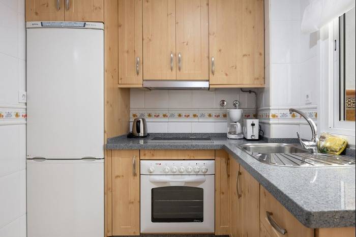 Ganze Ferienwohnung, Ferienwohnung für 5 Personen mit Terrasse in Playa del Rompidillo (Rota), Rota