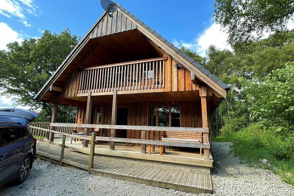 A cosy log cabin  nestled in the woods. next to the river Deveron in Aberdeenshire
