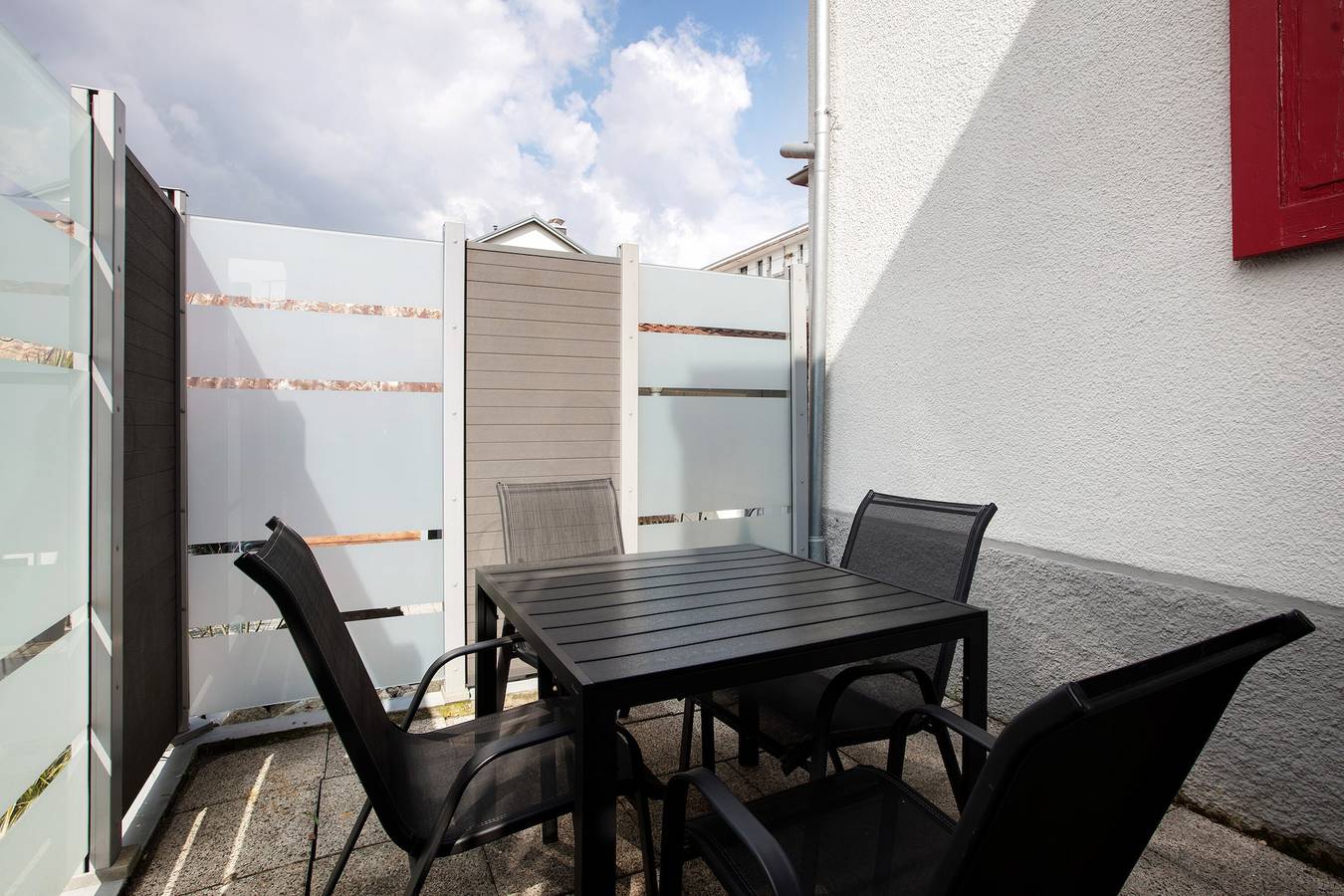 Ganze Wohnung, Ferienwohnung 'Modern, Zentral Und Im Grünen' mit Privatterrasse und Wi-Fi in Schopfheim, Südschwarzwald