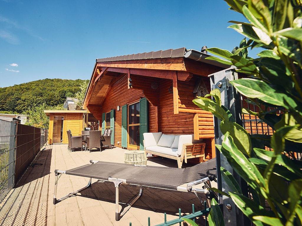 Ferienhaus in Rieden mit Schwimmbecken in Rieden (Eifel), Osteifel