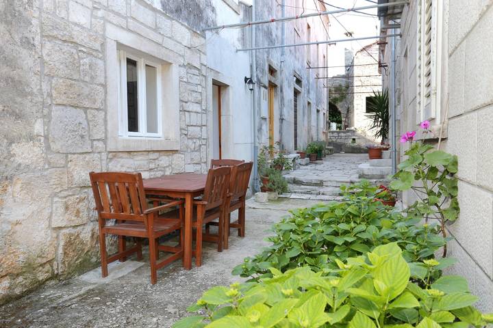 Holiday rental for 6 people, with balcony/terrace on Korcula