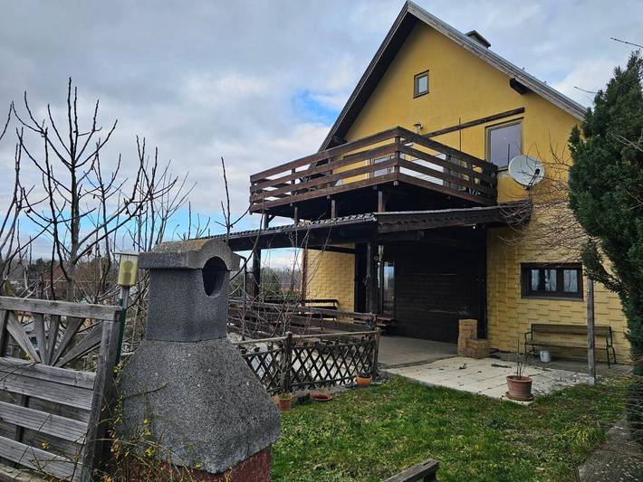 Ferienwohnung für 7 Personen, mit Garten und Terrasse