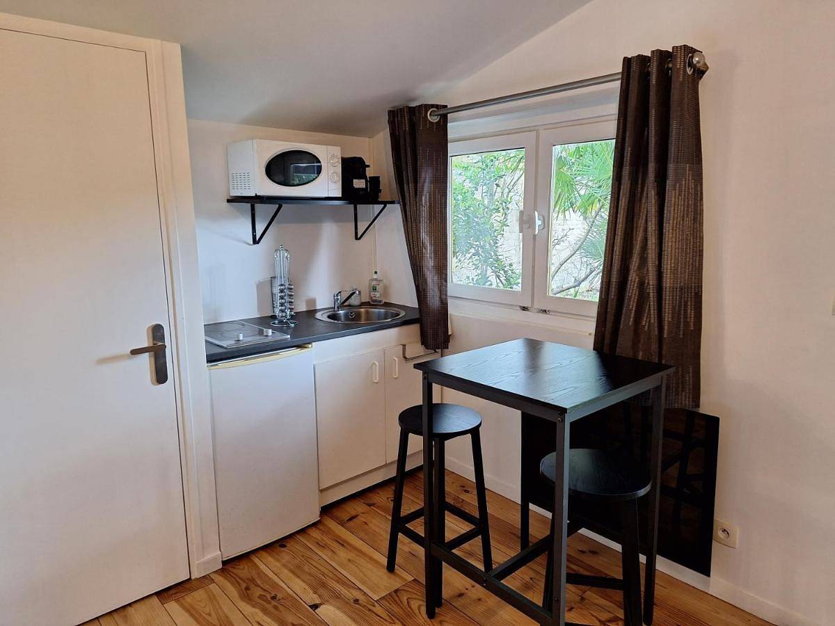 Double Room with Terrace in Caen, Région de Caen