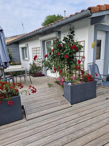 Maison de vacances pour 2 personnes, avec terrasse et piscine à Magescq