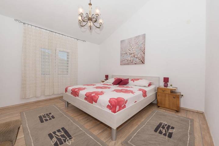 Landhaus für 6 Personen, mit Ausblick und Garten, mit Haustier in Split-Dalmatien - 2