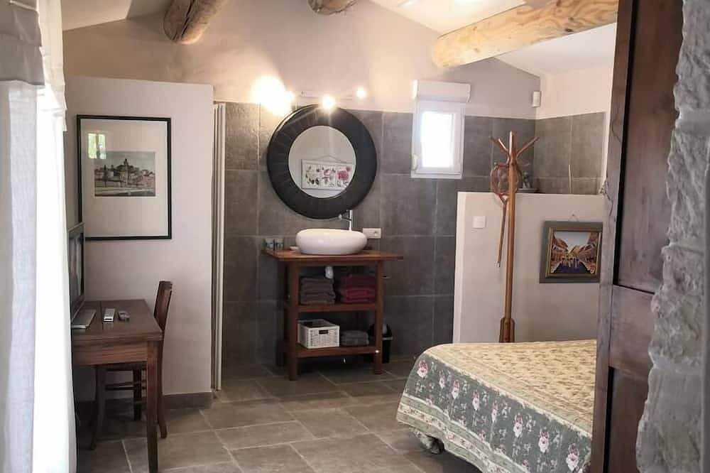 Charming villa rental in Lourmarin le Bastidon du Coco in the heart of the Luberon in Lourmarin, Parc naturel régional du Luberon