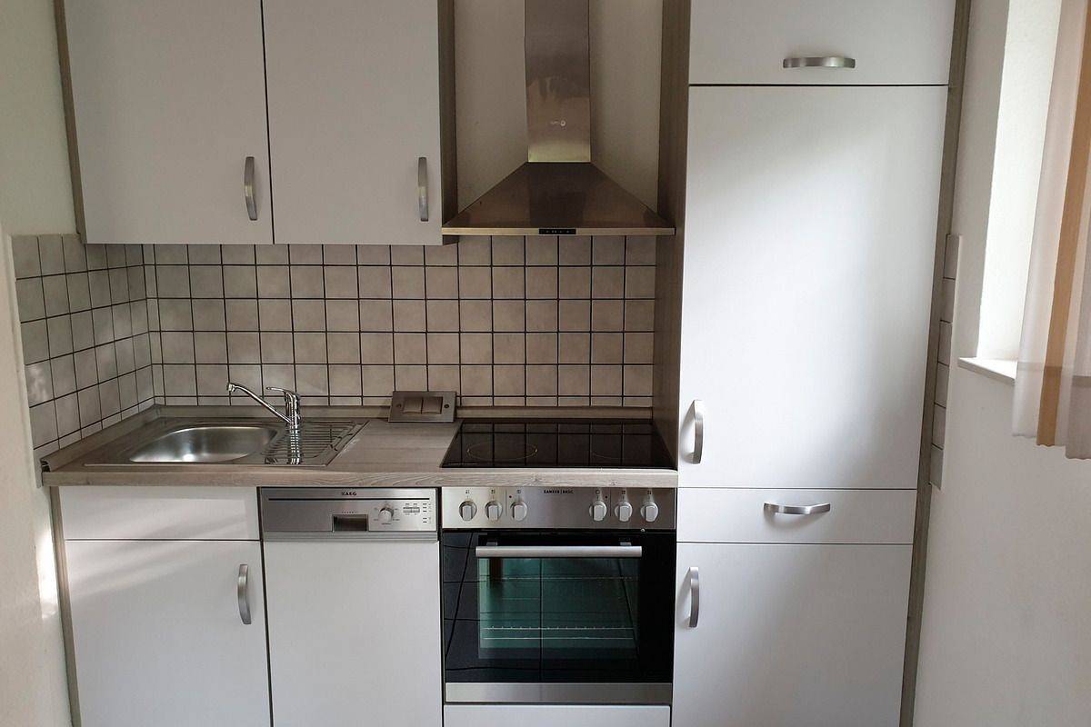 Komfortable Ferienhaushälfte mit Terrasse und Gartenmöbeln am Plauer See in Fünfseen, Plauer See