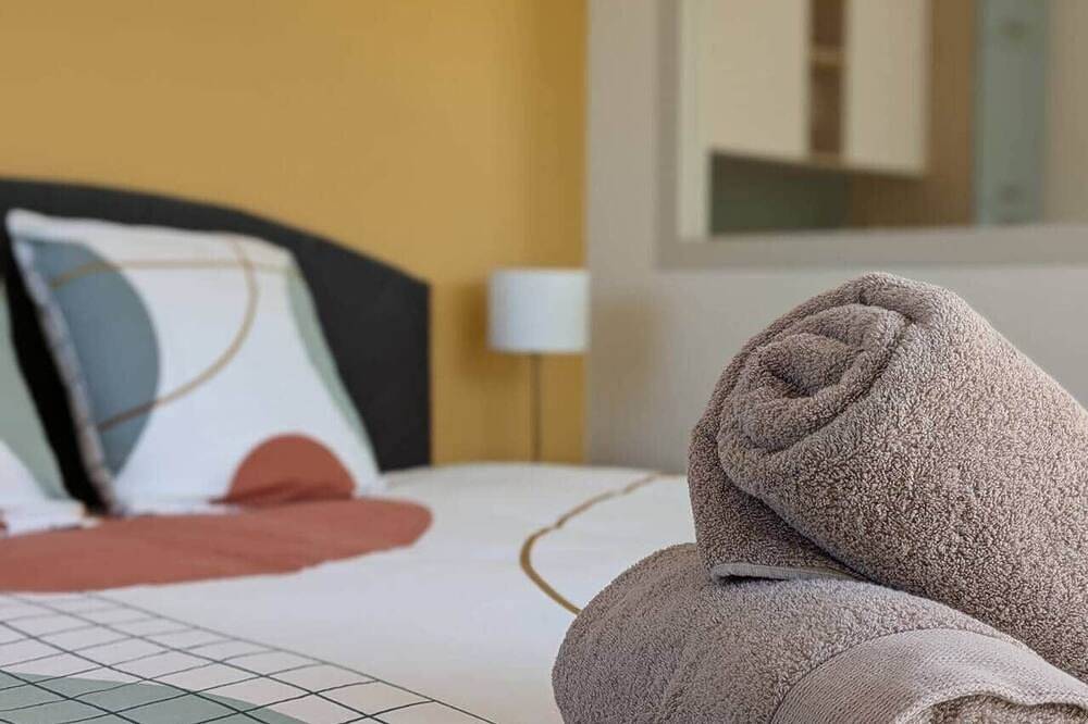 Entire apartment, Le Nouveau Rivage (T2 lake view) in Aix-les-Bains, Chambéry region