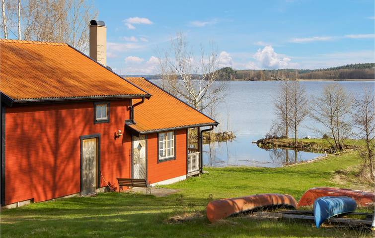 Hus för 6 Personer, med Terass och Bastu i Södermanland