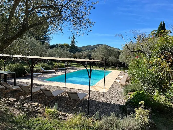 Villa pour 15 personnes, avec piscine et jardin ainsi que vue et sauna - 1