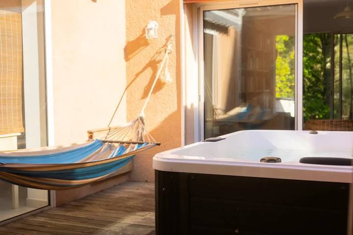 Villa für 8 Personen, mit Terrasse und Garten, mit Haustier