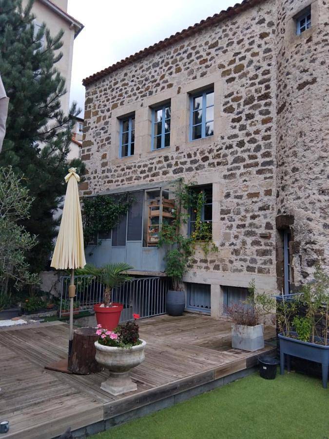 Gîte pour 3 personnes, avec jardin et terrasse dans Office de Tourisme du Puy en Velay - 2